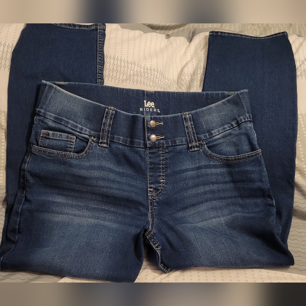 Womens Lee Jean's.